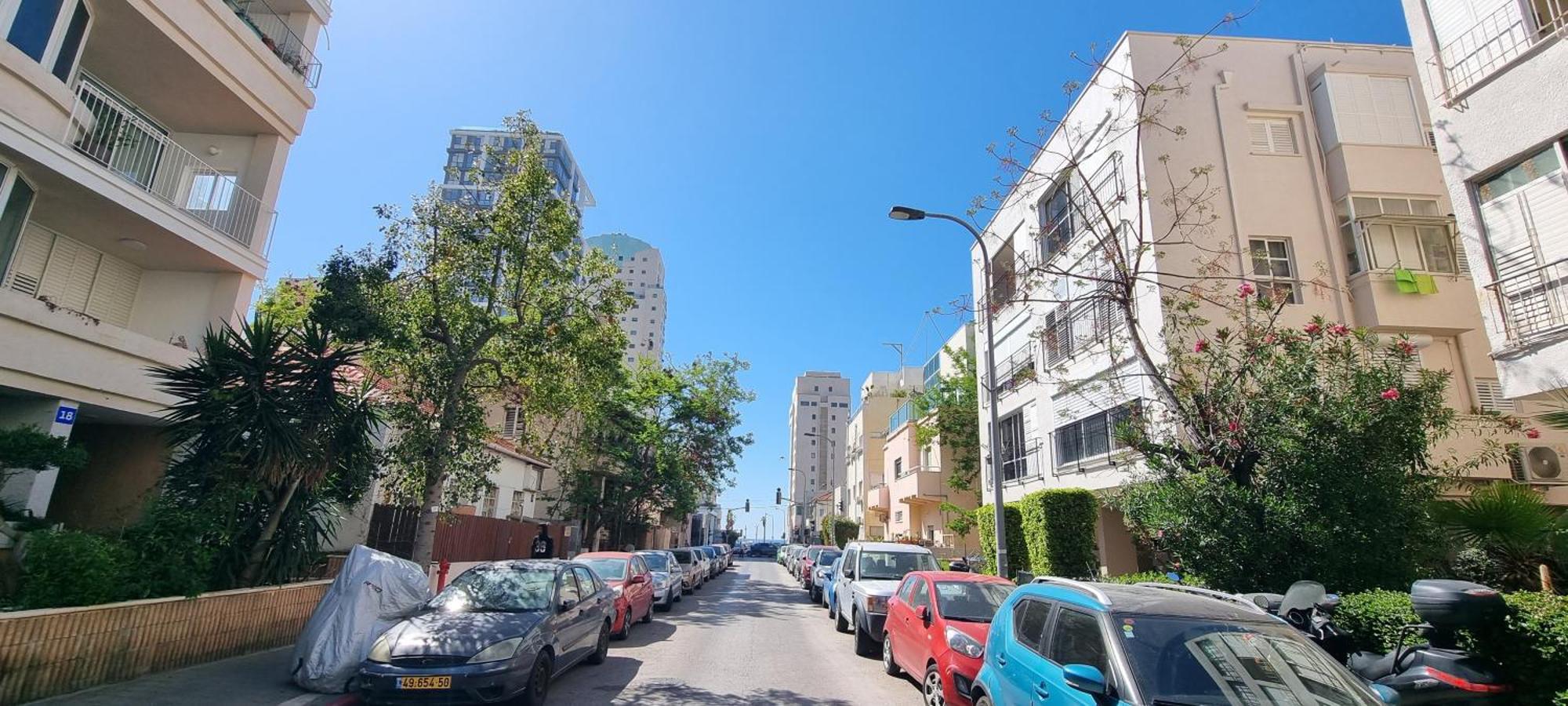 Bnb Israel Apartments - Harav Kook Lilas Tel Aviv Exterior photo